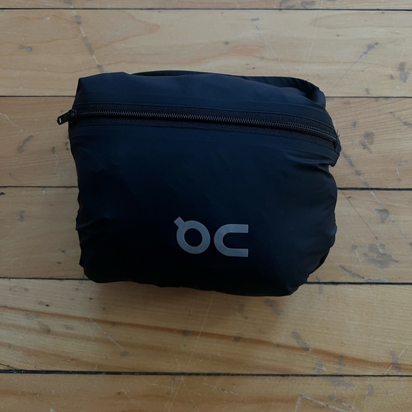 On Running Men's Weather Jacket - Picture 11 of 12